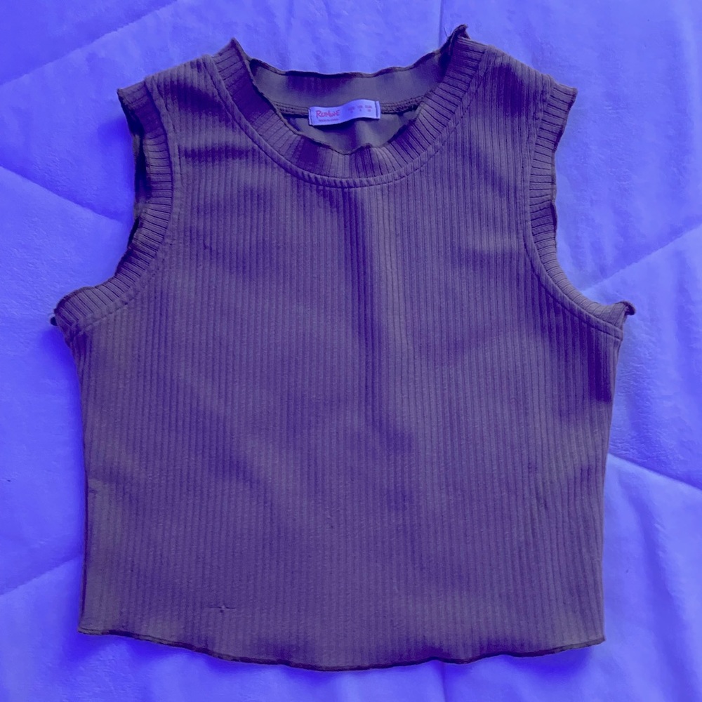 BROWN NO SLEEVE TOP